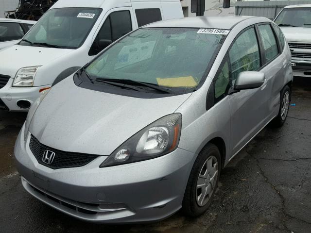 JHMGE8H38CS000140 - 2012 HONDA FIT SILVER photo 2