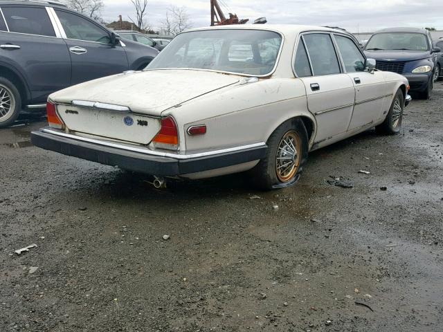 SAJAV1345BC325885 - 1981 JAGUAR XJ6 WHITE photo 4