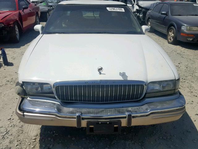 1G4CU5216SH654747 - 1995 BUICK PARK AVENU WHITE photo 9