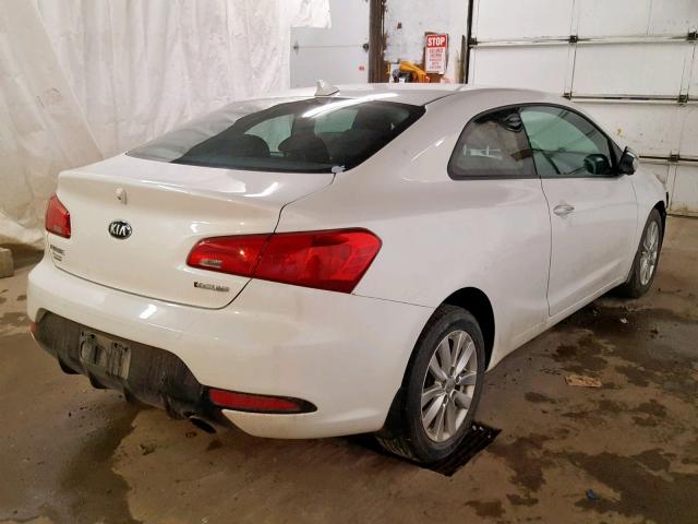 KNAFX6A83E5239286 - 2014 KIA FORTE EX WHITE photo 4