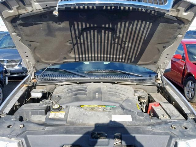 5LMEU88H64ZJ53754 - 2004 LINCOLN AVIATOR 银色 照片 7