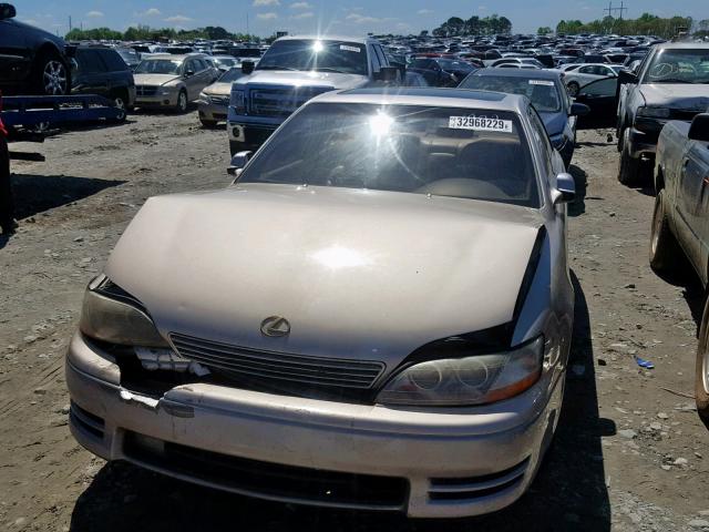 JT8BF12G7T0171922 - 1996 LEXUS ES 300 BEIGE photo 2