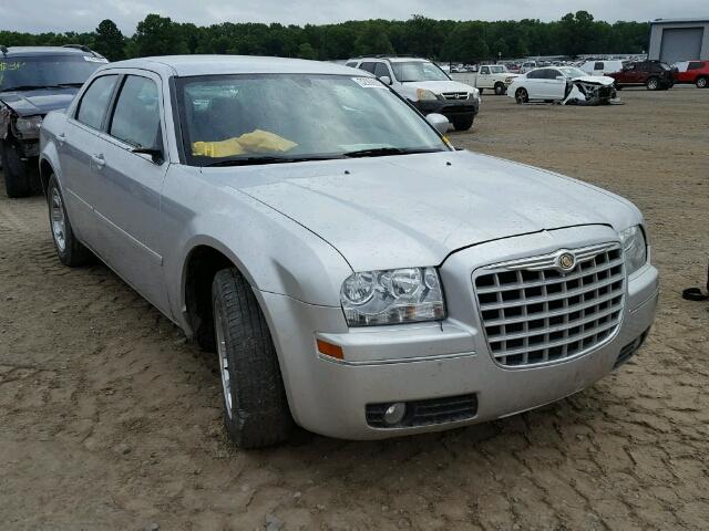 2C3JA53G95H616259 - 2005 CHRYSLER 300 TOURIN SILVER photo 1