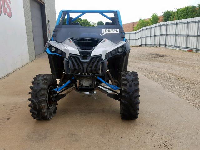 3JBPWAP25GJ000095 - 2016 CAN-AM MAVERICK 1 TWO TONE photo 3