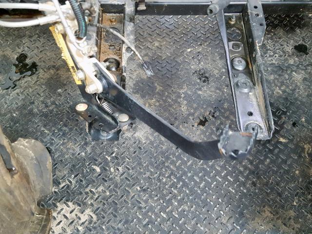 3JBMWAX22GJ000820 - 2016 CAN-AM RENEGADE X 银色 照片 9