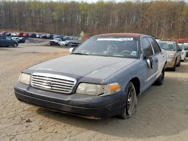 2FAFP71W22X125352 - 2002 FORD CROWN VICT GRAY photo 2