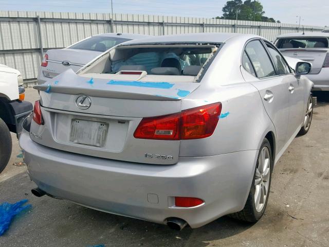 JTHBK262062009333 - 2006 LEXUS IS 250 GRAY photo 4