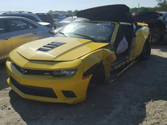 2G1FK3DJ3F9111562 - 2015 CHEVROLET CAMARO 2SS YELLOW photo 2