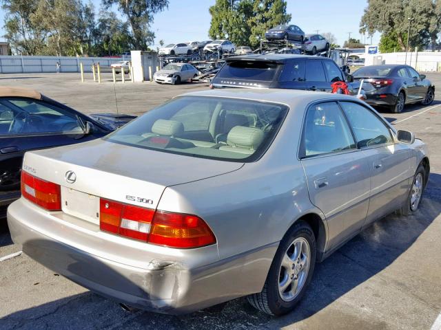 JT8BF22G7V0063860 - 1997 LEXUS ES 300 GRAY photo 4