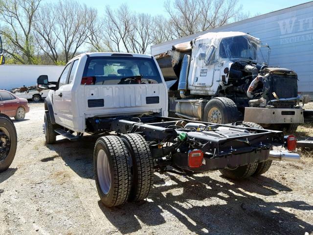 1FD0X5HT0KED39172 - 2019 FORD F550 SUPER WHITE photo 3