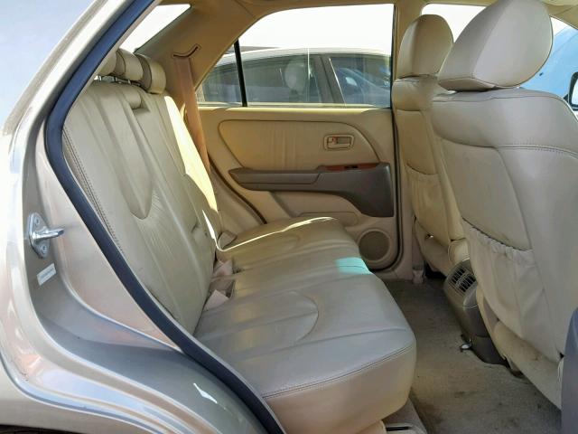 JT6HF10U0Y0109068 - 2000 LEXUS RX 300 GOLD photo 6