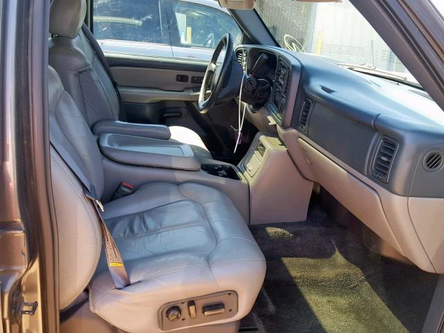 3GNFK16T31G213394 - 2001 CHEVROLET SUBURBAN K GRAY photo 5