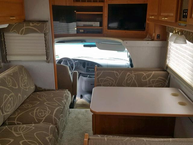 1FDXE45S14HB38358 - 2004 WINNEBAGO MOTORHOME WHITE photo 9