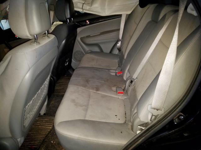 5XYKTCA12BG002466 - 2011 KIA SORENTO BASE  photo 6