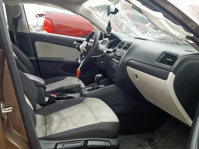3VW2K7AJ5FM289298 - 2015 VOLKSWAGEN JETTA BASE BROWN photo 5