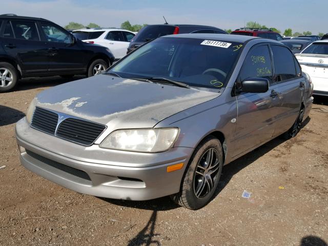 JA3AJ26E42U020679 - 2002 MITSUBISHI LANCER ES GRAY photo 2