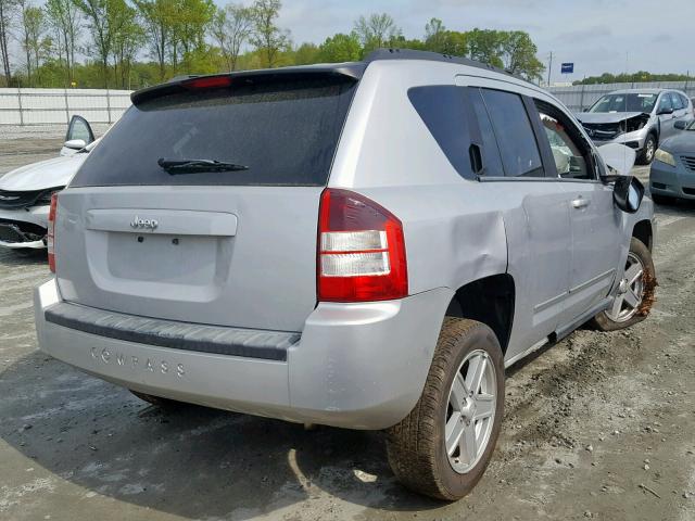1J4NT4FB0AD578911 - 2010 JEEP COMPASS SP 银色 照片 4