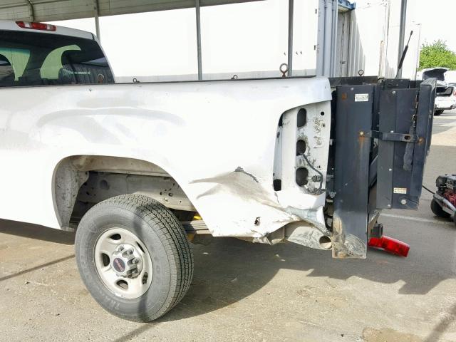 1GTHC44669F131413 - 2009 GMC SIERRA C25 WHITE photo 9