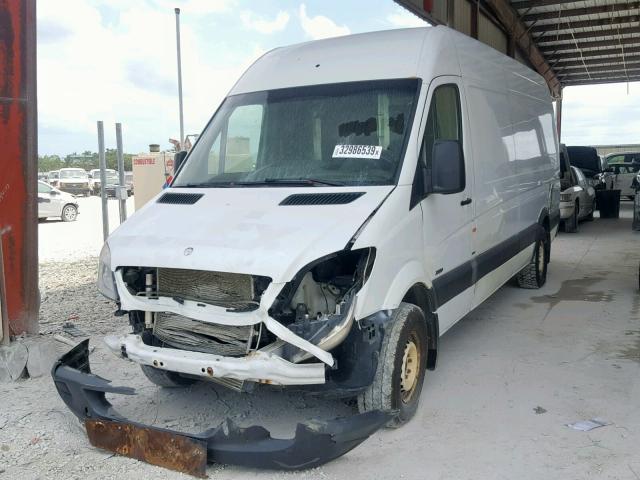 WD3PE8CB6C5686901 - 2012 MERCEDES-BENZ SPRINTER 2 WHITE photo 2