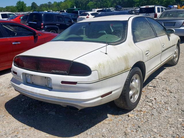 1G3GR62C1W4125699 - 1998 OLDSMOBILE AURORA WHITE photo 4