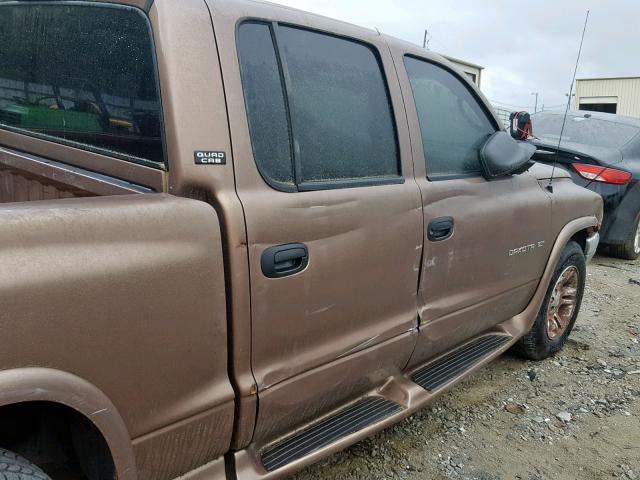 1B7GL2AN21S156137 - 2001 DODGE DAKOTA QUA BROWN photo 9