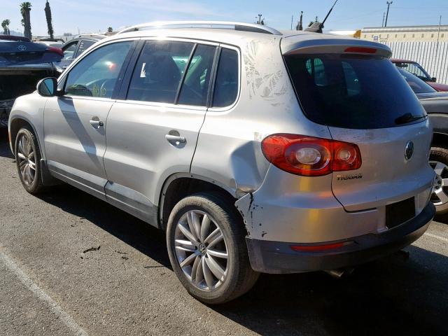 WVGBV75N89W519987 - 2009 VOLKSWAGEN TIGUAN SE SILVER photo 3