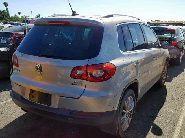 WVGBV75N89W519987 - 2009 VOLKSWAGEN TIGUAN SE SILVER photo 4