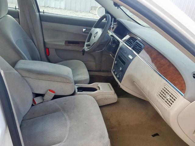 2G4WC582061300859 - 2006 BUICK LACROSSE C WHITE photo 5