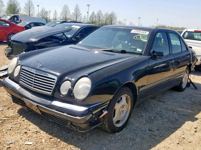 WDBJF70F5WA680236 - 1998 MERCEDES-BENZ E 430 BLACK photo 2