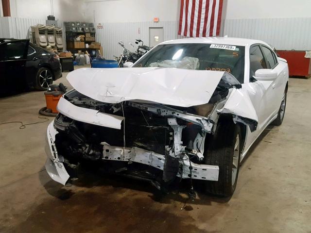 2C3CDXHG1JH125702 - 2018 DODGE CHARGER SX WHITE photo 2