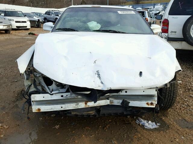 1G2WP52K82F142120 - 2002 PONTIAC GRAND PRIX WHITE photo 10