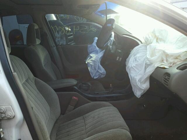 1G2WP52K82F142120 - 2002 PONTIAC GRAND PRIX WHITE photo 5