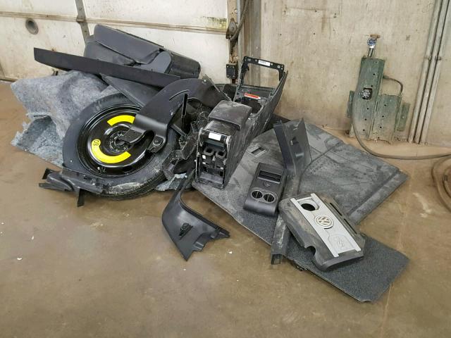 WVGBV7AX9HK018118 - 2017 VOLKSWAGEN TIGUAN S WHITE photo 9