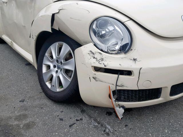 3VWPG3AG1AM033723 - 2010 VOLKSWAGEN NEW BEETLE კრემისფერი ფოტო 9
