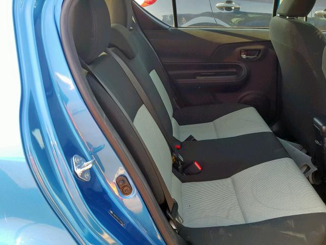 JTDKDTB31F1092504 - 2015 TOYOTA PRIUS C BLUE photo 6