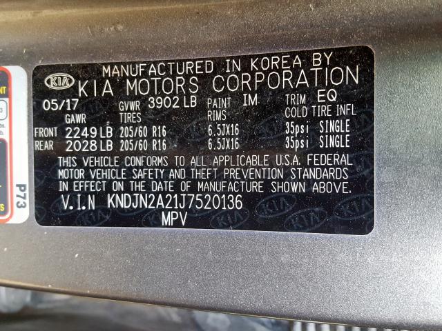 KNDJN2A21J7520136 - 2018 KIA SOUL  photo 10