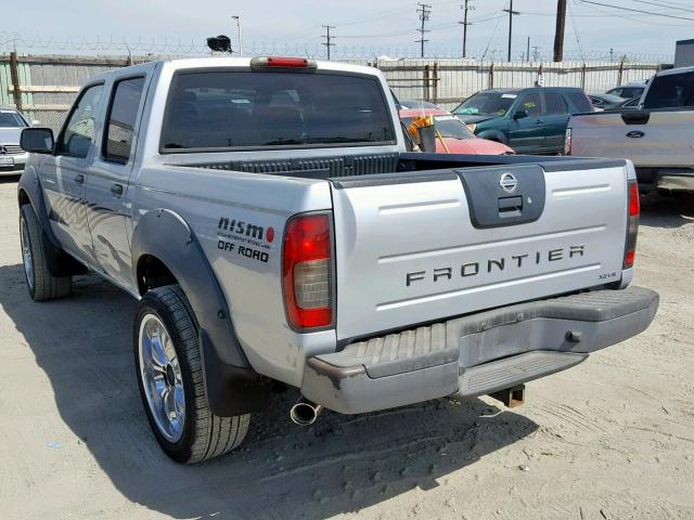 1N6ED27T42C331555 - 2002 NISSAN FRONTIER C SILVER photo 3