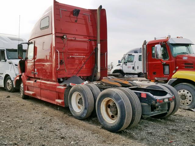 4V4NC9TG2DN130210 - 2013 VOLVO VN VNL RED photo 3