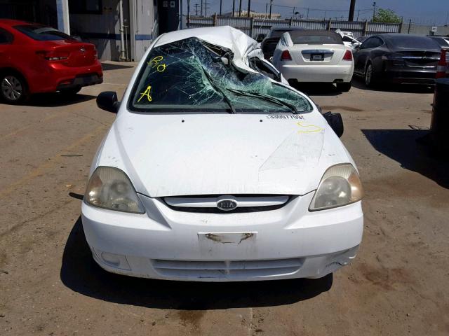 KNADC125146336411 - 2004 KIA RIO WHITE photo 9