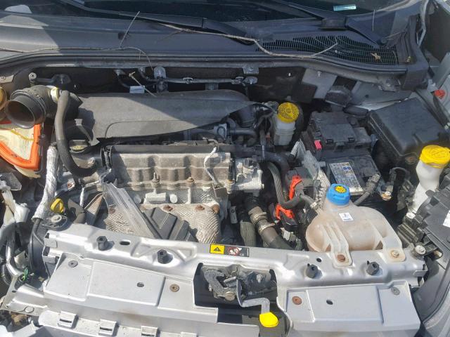 ZFBERFBB2H6D39306 - 2017 RAM PROMASTER 银色 照片 7