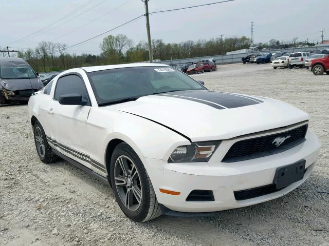 1ZVBP8AN8A5107019 - 2010 FORD MUSTANG WHITE photo 1