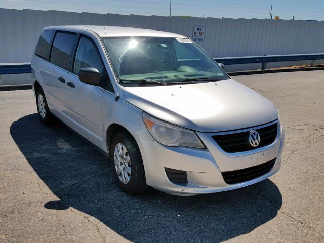 2V8HW441X9R517745 - 2009 VOLKSWAGEN ROUTAN S SILVER photo 1