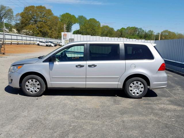 2V8HW441X9R517745 - 2009 VOLKSWAGEN ROUTAN S SILVER photo 9