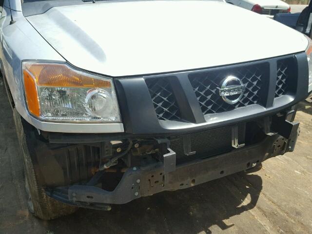 1N6AA0EJ8DN314388 - 2013 NISSAN TITAN S SILVER photo 9