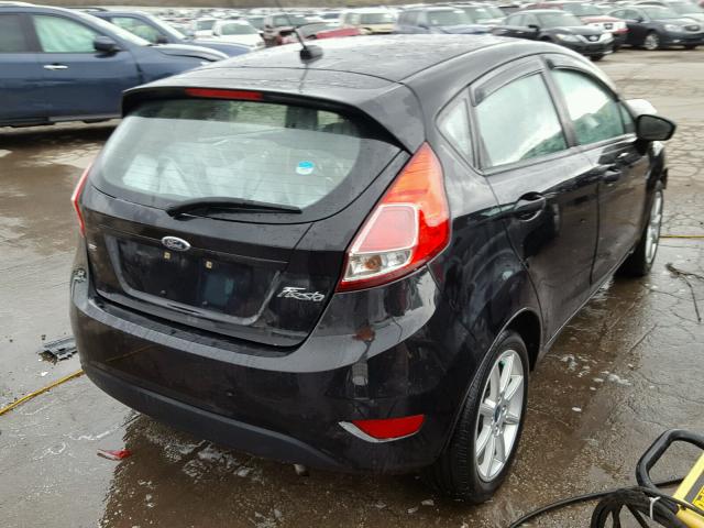 3FADP4EJ8FM223887 - 2015 FORD FIESTA SE BLACK photo 4