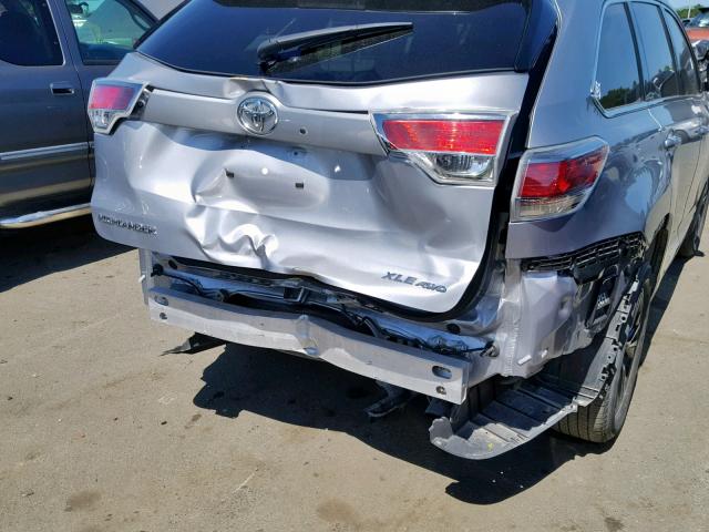 5TDJKRFH1GS504211 - 2016 TOYOTA HIGHLANDER SILVER photo 9