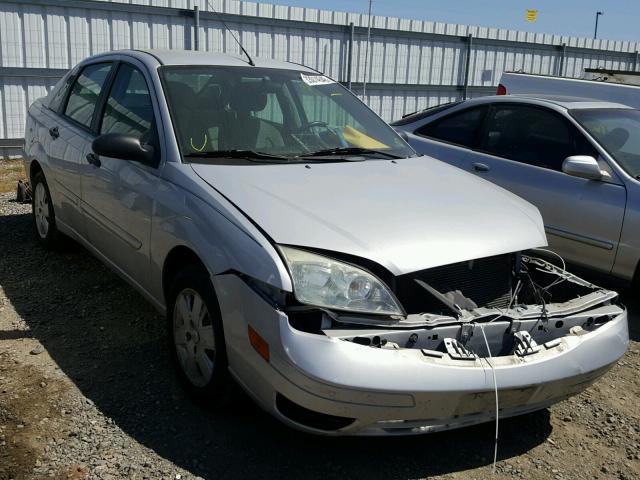 1FAFP34N77W219595 - 2007 FORD FOCUS ZX4 SILVER photo 1