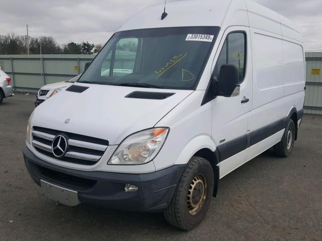 WD3PE7CC0C5621562 - 2012 MERCEDES-BENZ SPRINTER 2 WHITE photo 2