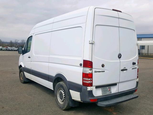 WD3PE7CC0C5621562 - 2012 MERCEDES-BENZ SPRINTER 2 WHITE photo 3