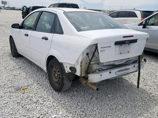 1FAFP34NX7W333512 - 2007 FORD FOCUS ZX4 WHITE photo 3